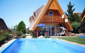 Holiday Home Berkenye - Vce257
